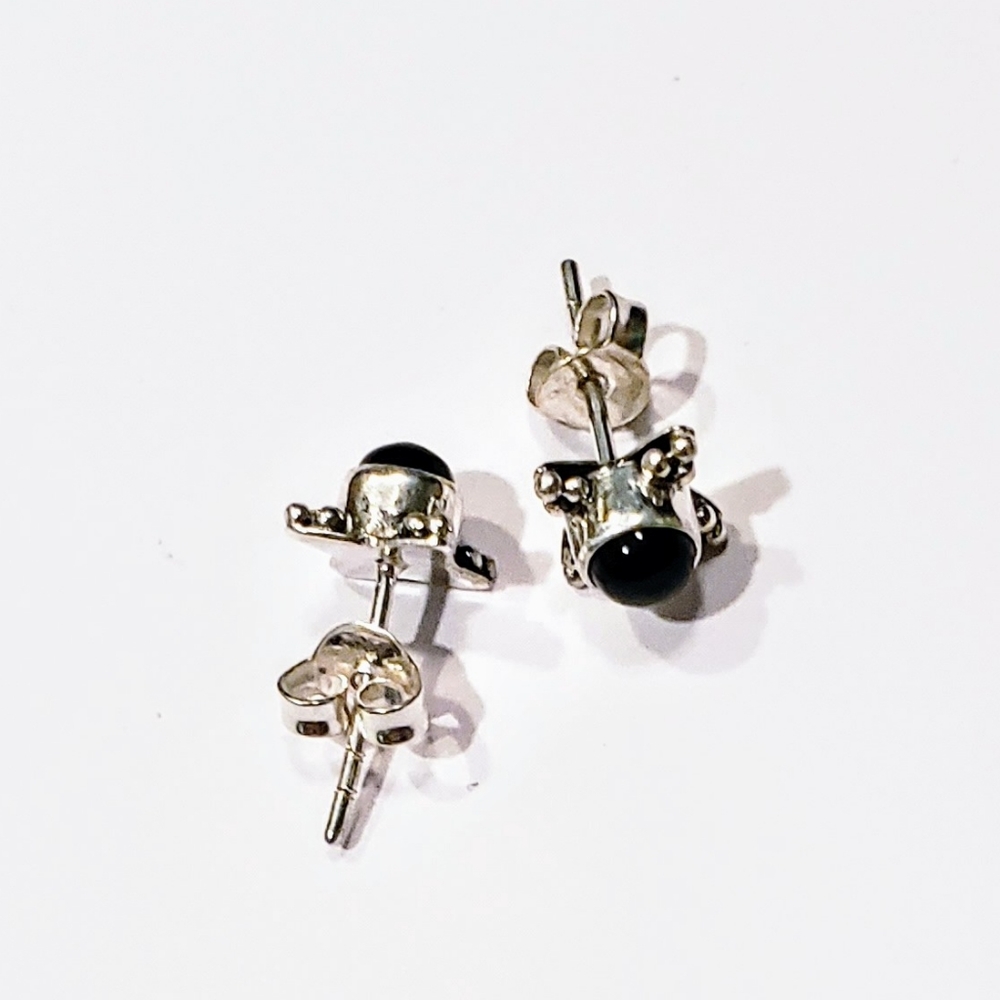 .925 Sterling silver & onyx stud earrings ~New~ - Picture 5 of 6